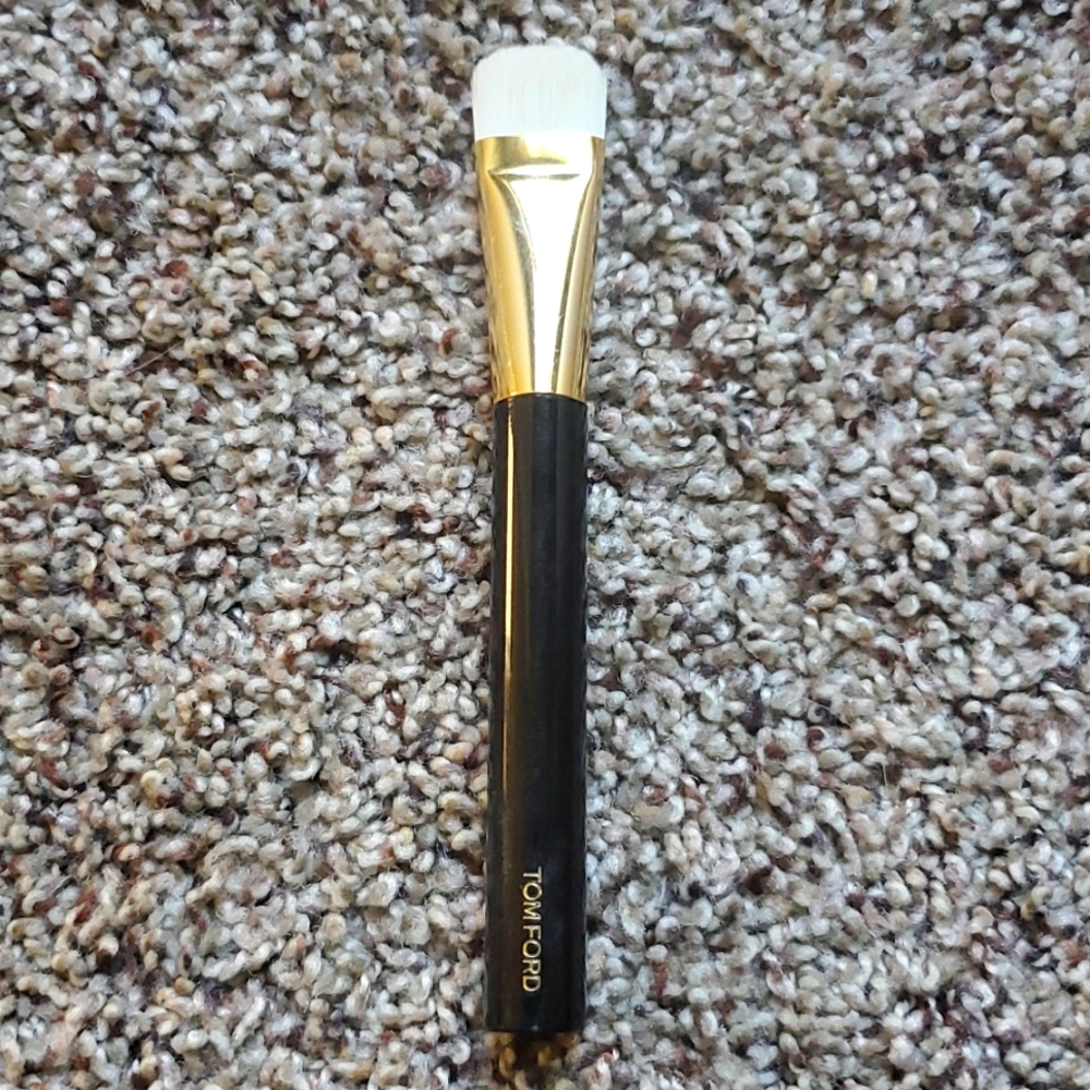 Tom Ford Brush 04